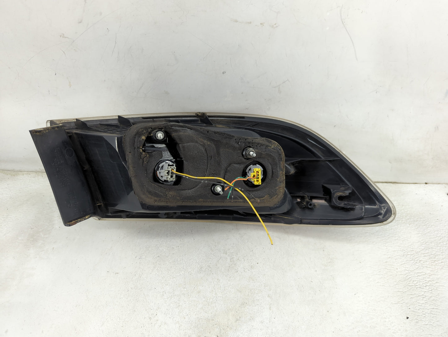 2010-2013 Mazda 3 Tail Light Assembly Passenger Right OEM P/N:BBM4 51 150 Fits Fits 2010 2011 2012 2013 OEM Used Auto Parts 