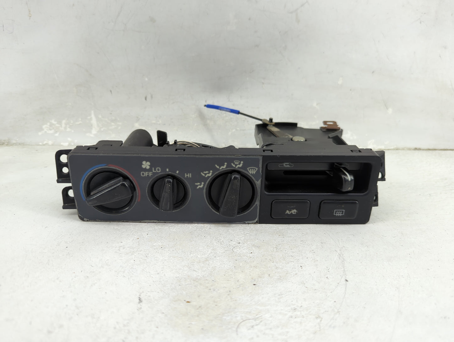 2012-2013 Mazda 3 Climate Control Module Temperature AC/Heater Replacement P/N:072496B Fits Fits 2012 2013 OEM Used Auto Par