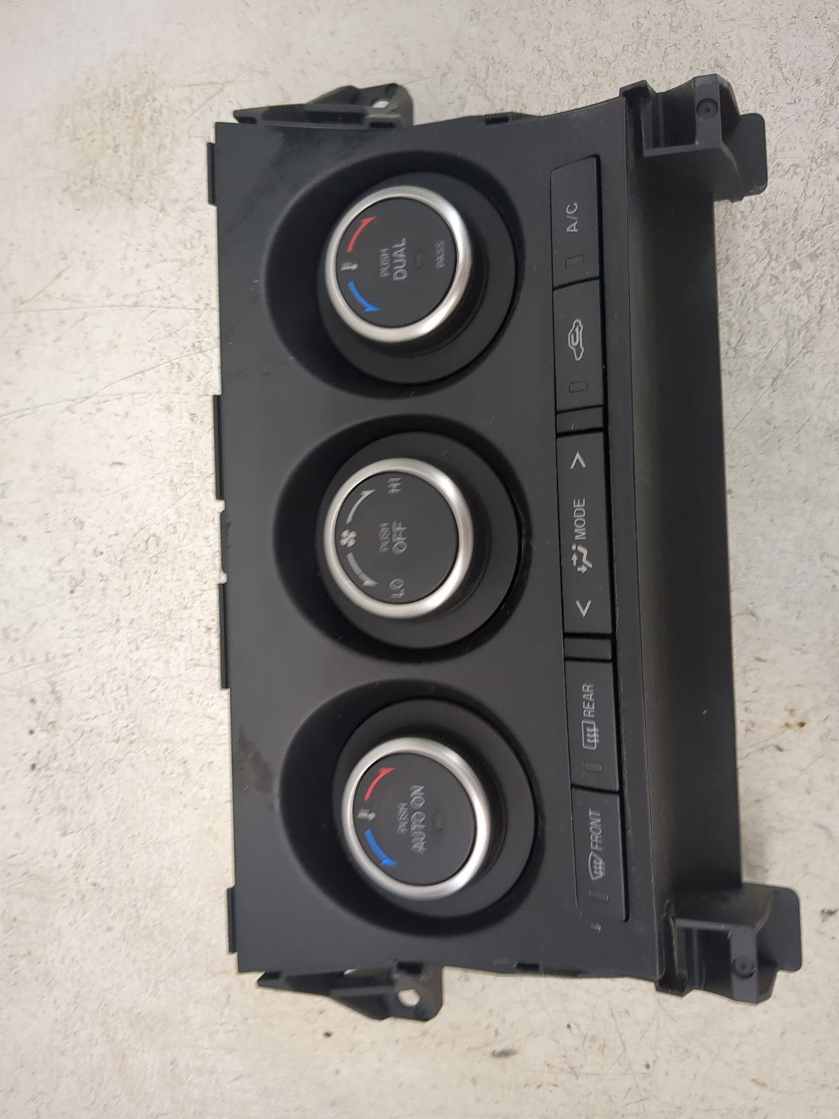 2012-2013 Mazda 3 Climate Control Module Temperature AC/Heater Replacement P/N:BGW1 61 190 VPCALH-18C612-AA Fits Fits 2012 2