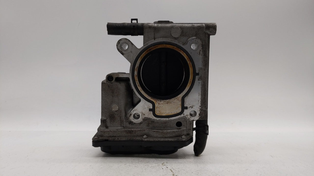 2006-2013 Mazda 3 Throttle Body P/N:L3R4 13 640 L3G2 13 640 A, P53N 13 640 Fits Fits 2006 2007 2008 2009 2010 2011 2012 2013