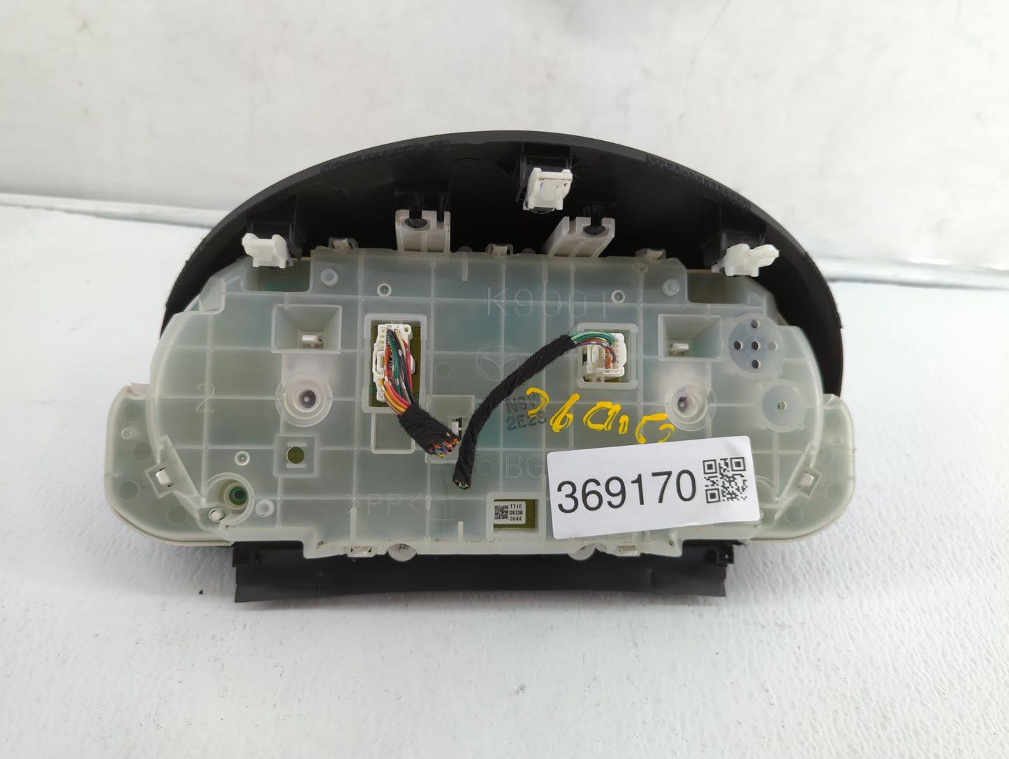 2012-2013 Mazda 3 Instrument Cluster Speedometer Gauges P/N:66BGW4H 66 BGW4 H Fits Fits 2012 2013 OEM Used Auto Parts - Oemu