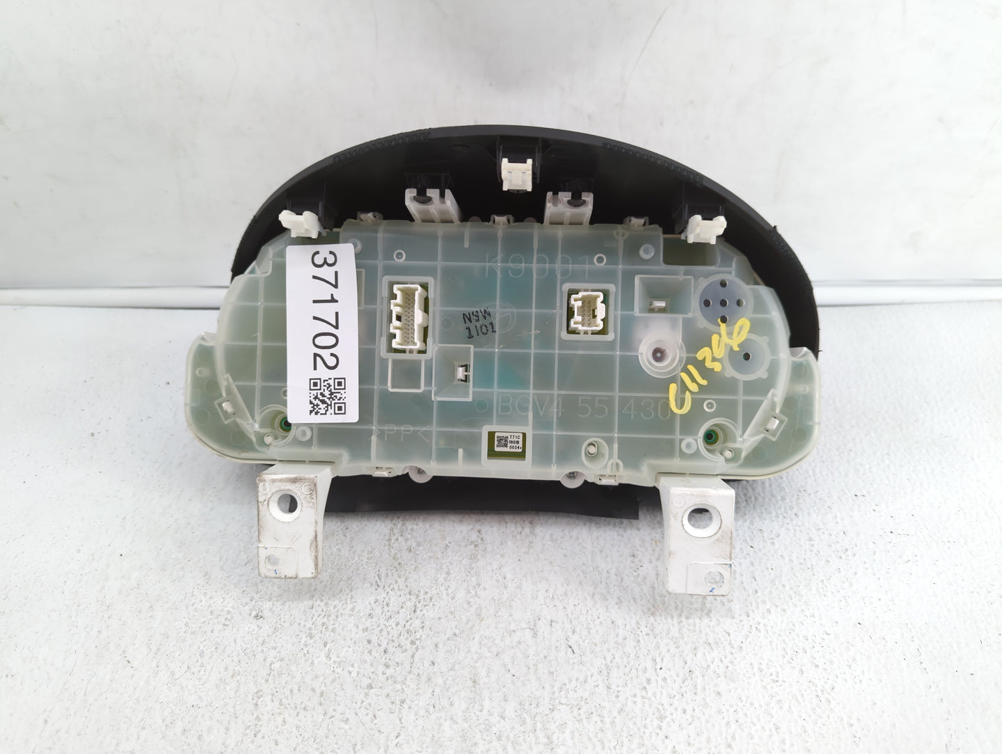 2012-2013 Mazda 3 Instrument Cluster Speedometer Gauges P/N:66BGW4H 66 BGW4 H Fits Fits 2012 2013 OEM Used Auto Parts - Oemu
