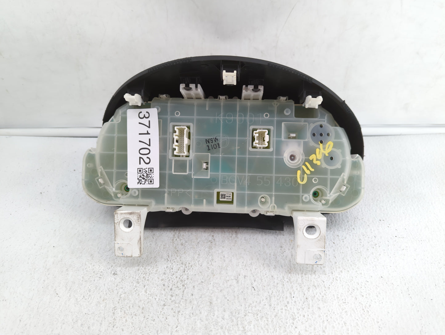2012-2013 Mazda 3 Instrument Cluster Speedometer Gauges P/N:66BGW4H 66 BGW4 H Fits Fits 2012 2013 OEM Used Auto Parts - Oemu