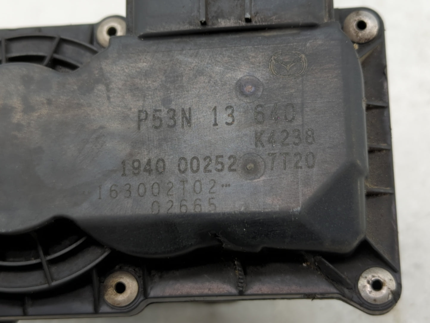 2006-2013 Mazda 3 Throttle Body P/N:L3R4 13 640 L3G2 13 640 A, P53N 13 640 Fits Fits 2006 2007 2008 2009 2010 2011 2012 2013