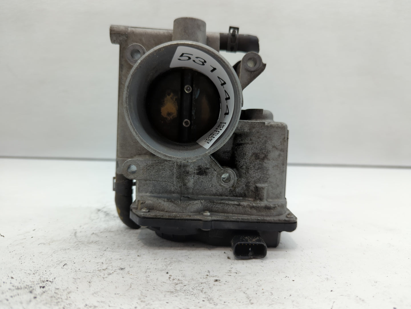 2006-2013 Mazda 3 Throttle Body P/N:L3R4 13 640 Fits Fits 2006 2007 2008 2009 2010 2011 2012 2013 OEM Used Auto Parts - Oemu