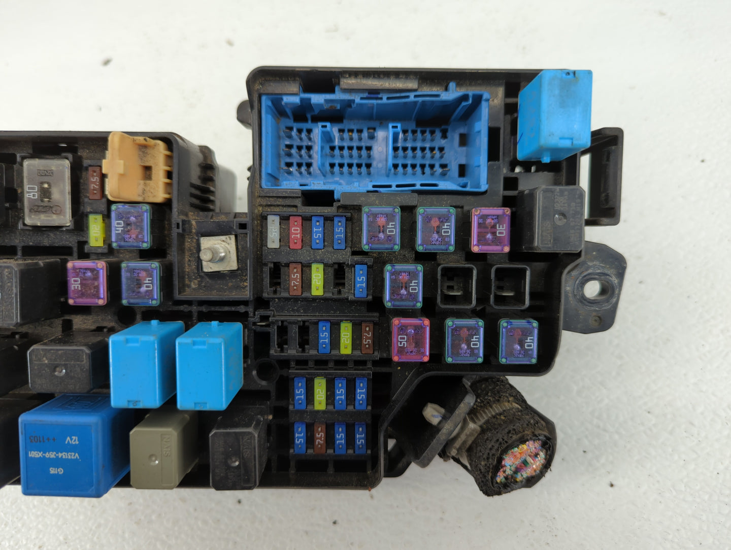 2012 Mazda 3 Fusebox Fuse Box Panel Relay Module P/N:BBM6-66761 Fits OEM Used Auto Parts - Oemusedautoparts1.com