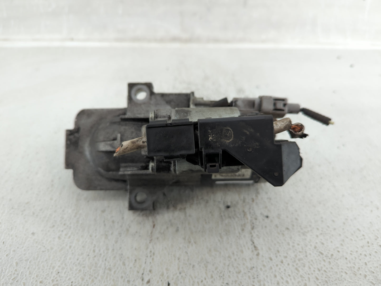 2010-2013 Mazda 3 Car Starter Motor Solenoid OEM P/N:M000T33271 Fits Fits 2010 2011 2012 2013 OEM Used Auto Parts - Oemuseda