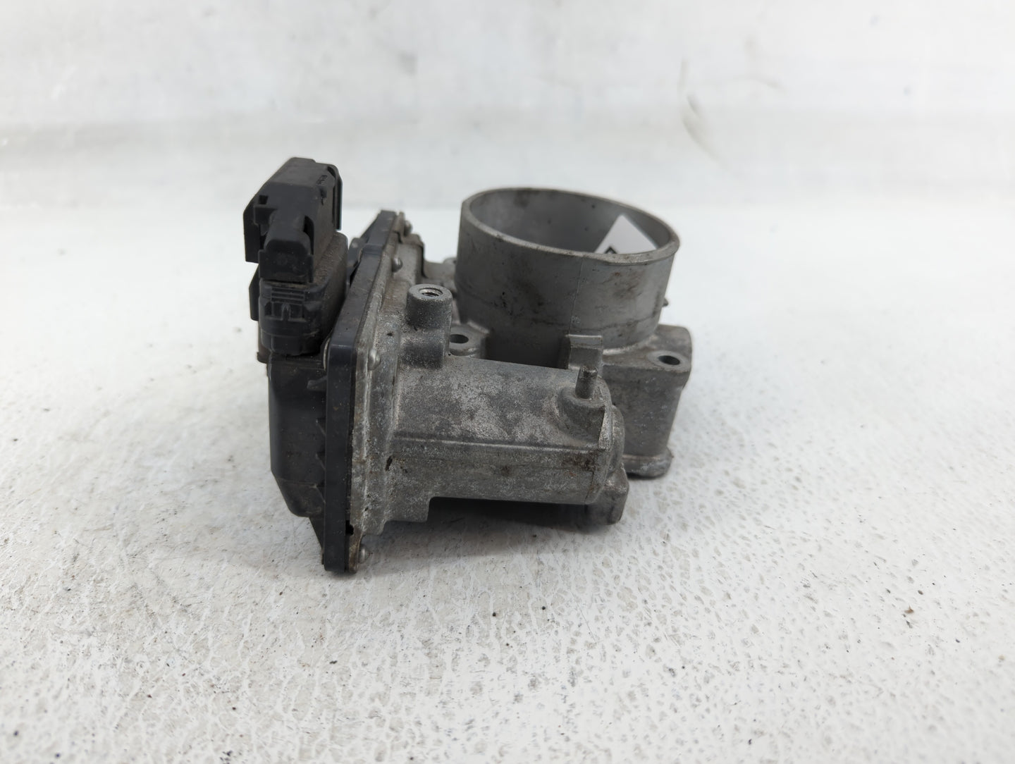 2012-2018 Mazda 3 Throttle Body P/N:152005P08 Fits Fits 2012 2013 2014 2015 2016 2017 2018 OEM Used Auto Parts - Oemusedauto