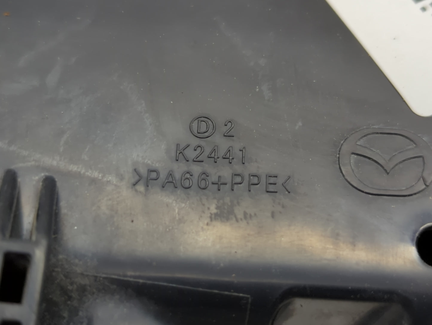 2011-2012 Mazda 3 Chassis Control Module Ccm Bcm Body Control - Oemusedautoparts1.com