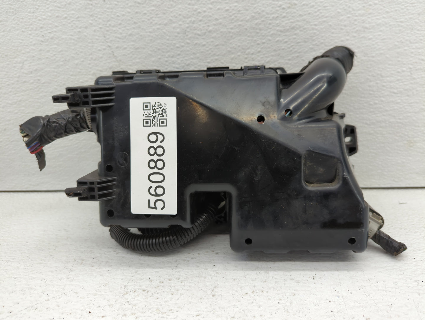 2011-2012 Mazda 3 Chassis Control Module Ccm Bcm Body Control Bbm6-66761 - Oemusedautoparts1.com