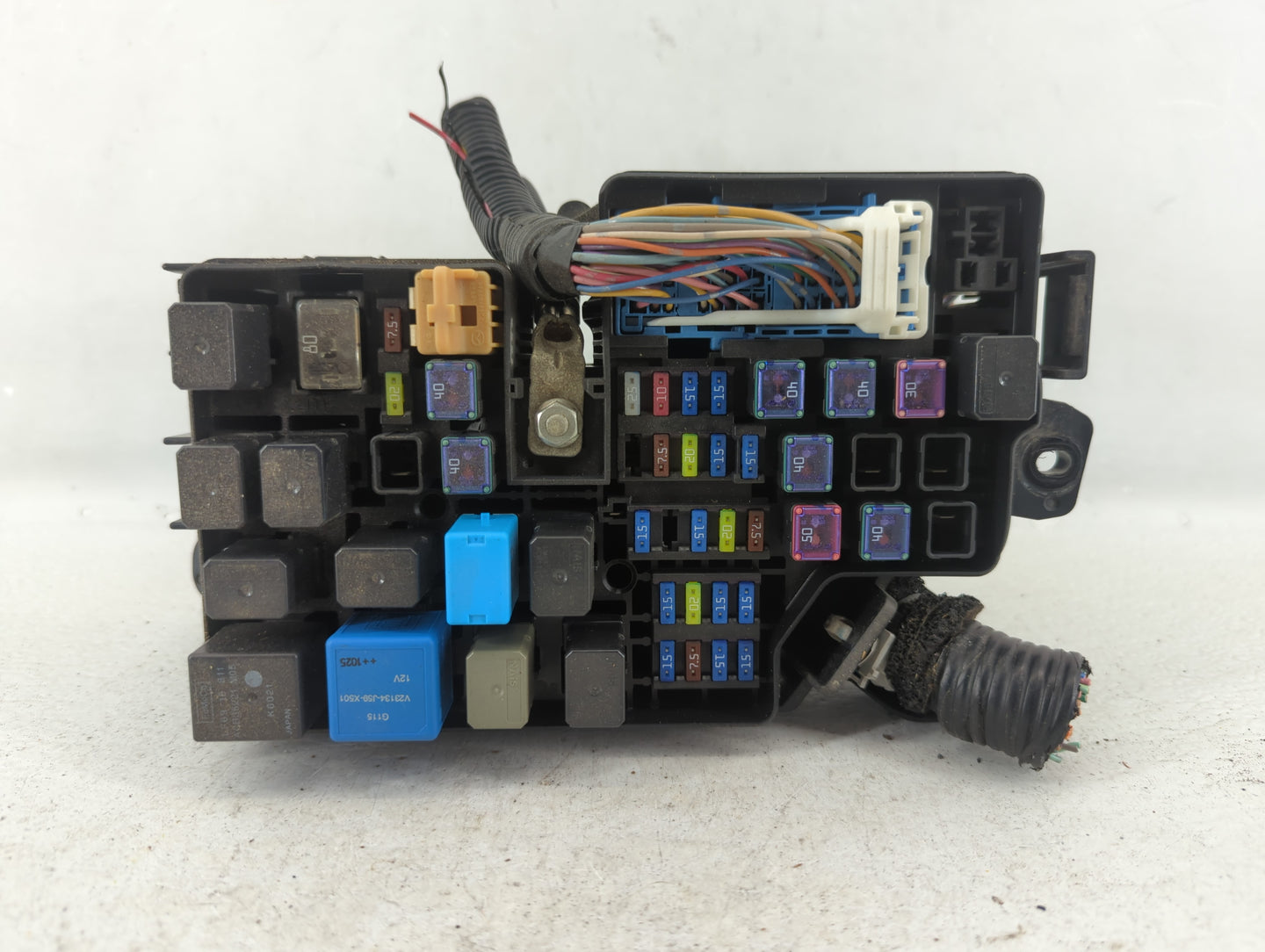 2011-2012 Mazda 3 Chassis Control Module Ccm Bcm Body Control |bbm6-66761 - Oemusedautoparts1.com