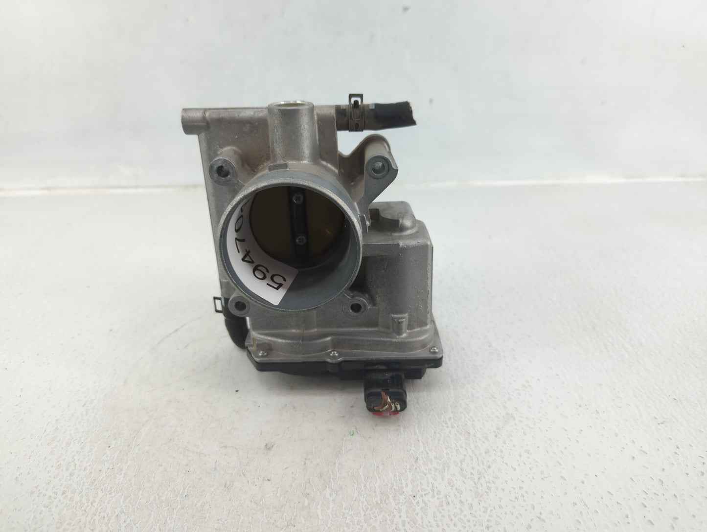 2006-2013 Mazda 3 Throttle Body P/N:L3R4 13 640 Fits Fits 2006 2007 2008 2009 2010 2011 2012 2013 OEM Used Auto Parts - Oemu