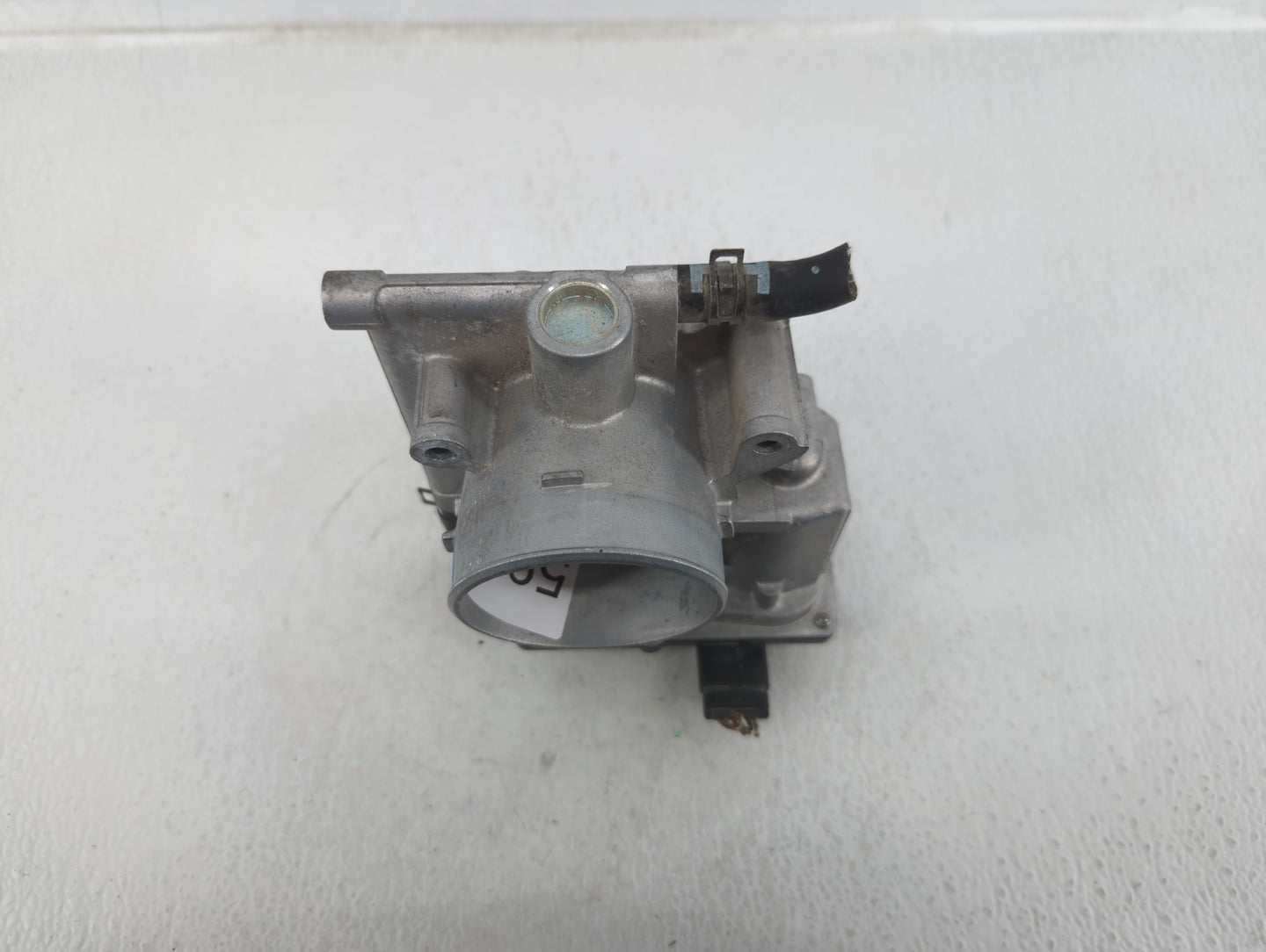 2006-2013 Mazda 3 Throttle Body P/N:L3R4 13 640 Fits Fits 2006 2007 2008 2009 2010 2011 2012 2013 OEM Used Auto Parts - Oemu