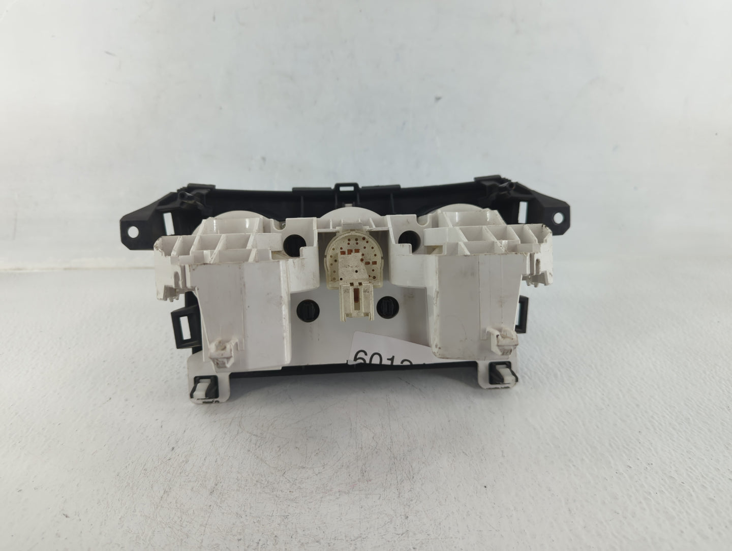 2012-2013 Mazda 3 Climate Control Module Temperature AC/Heater Replacement P/N:BGV5 1G30 Fits Fits 2012 2013 OEM Used Auto P