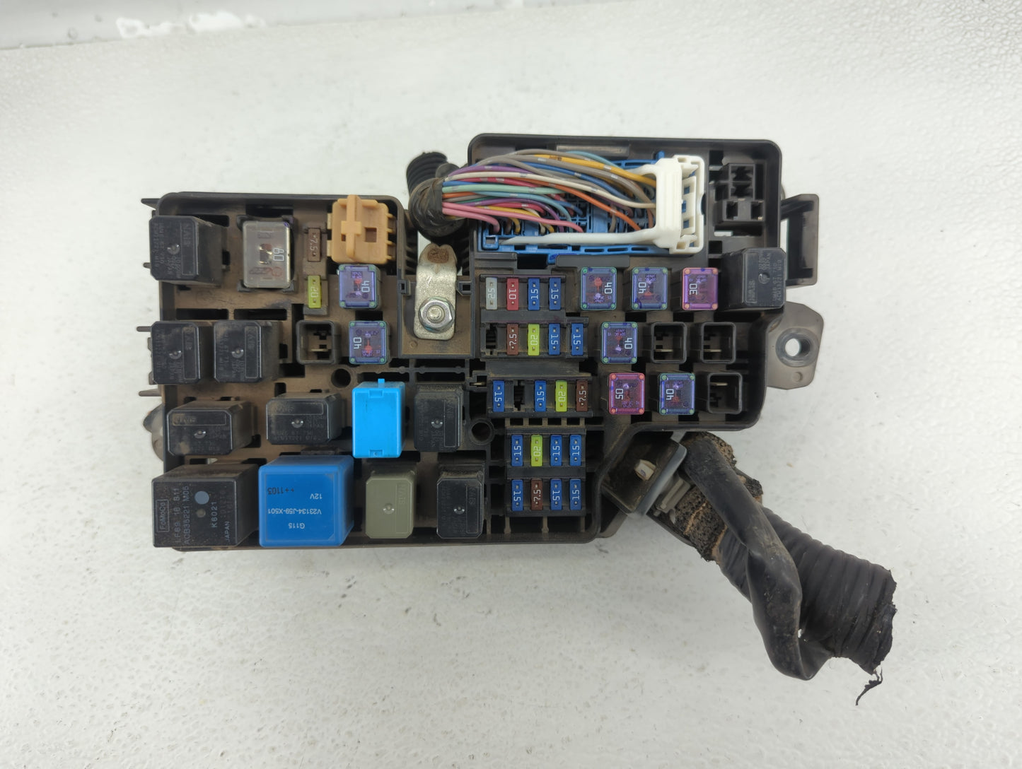 2012 Mazda 3 Fusebox Fuse Box Panel Relay Module P/N:BBM6-66761 Fits OEM Used Auto Parts - Oemusedautoparts1.com