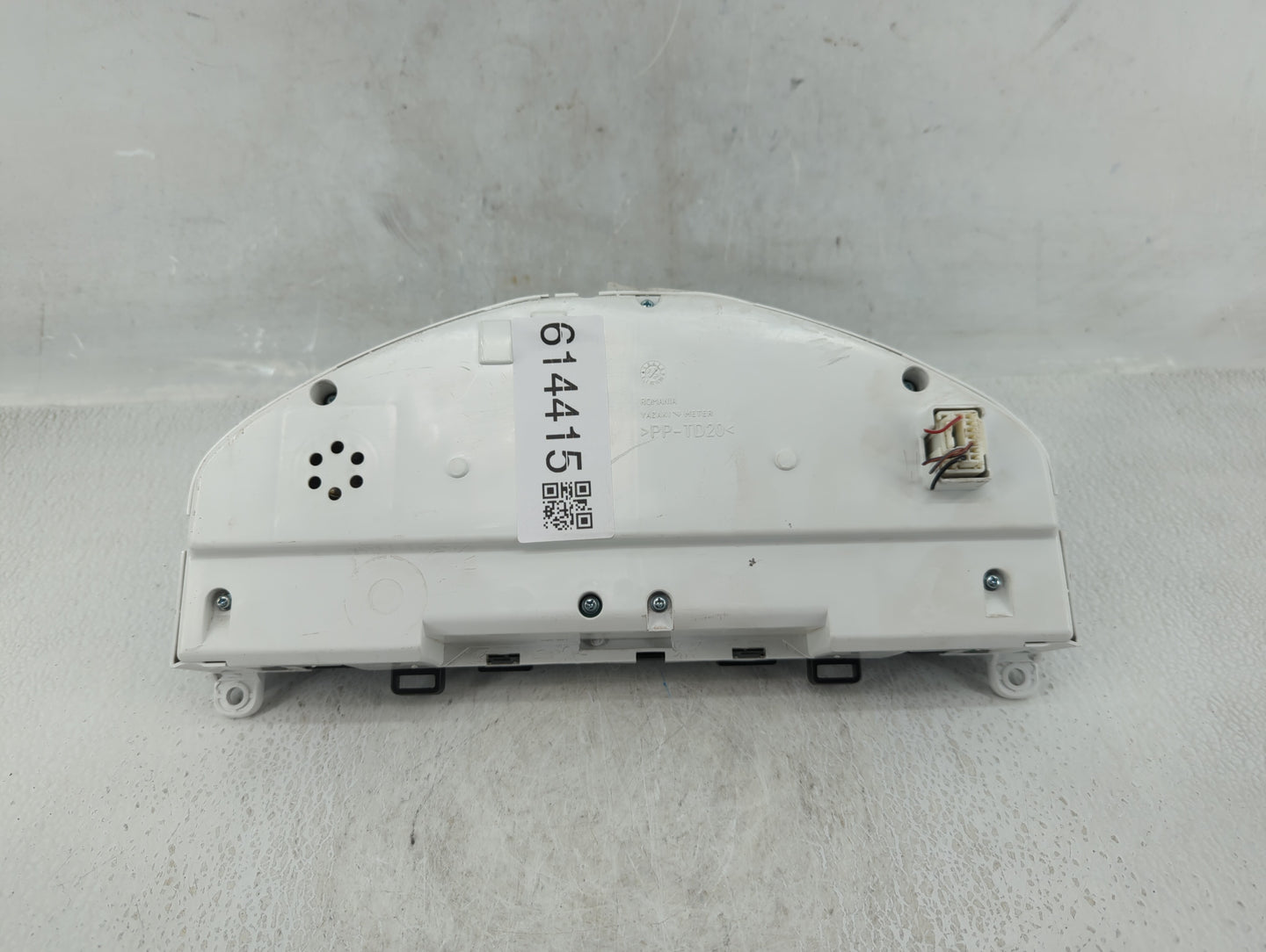 2012-2013 Mazda 3 Instrument Cluster Speedometer Gauges P/N:31343326AA Fits Fits 2012 2013 OEM Used Auto Parts - Oemusedauto