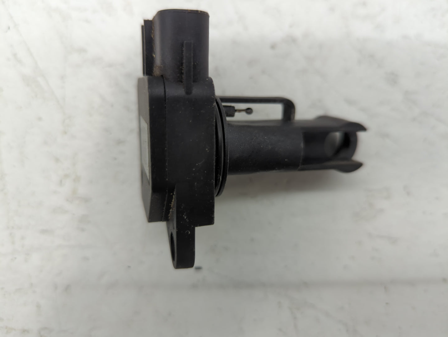 2004-2013 Mazda 3 Mass Air Flow Meter Maf - Oemusedautoparts1.com