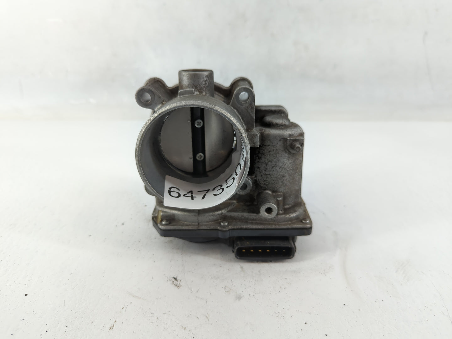 2012-2018 Mazda 3 Throttle Body P/N:1671 C1051 3Q06 152002Q27 Fits Fits 2012 2013 2014 2015 2016 2017 2018 OEM Used Auto Par