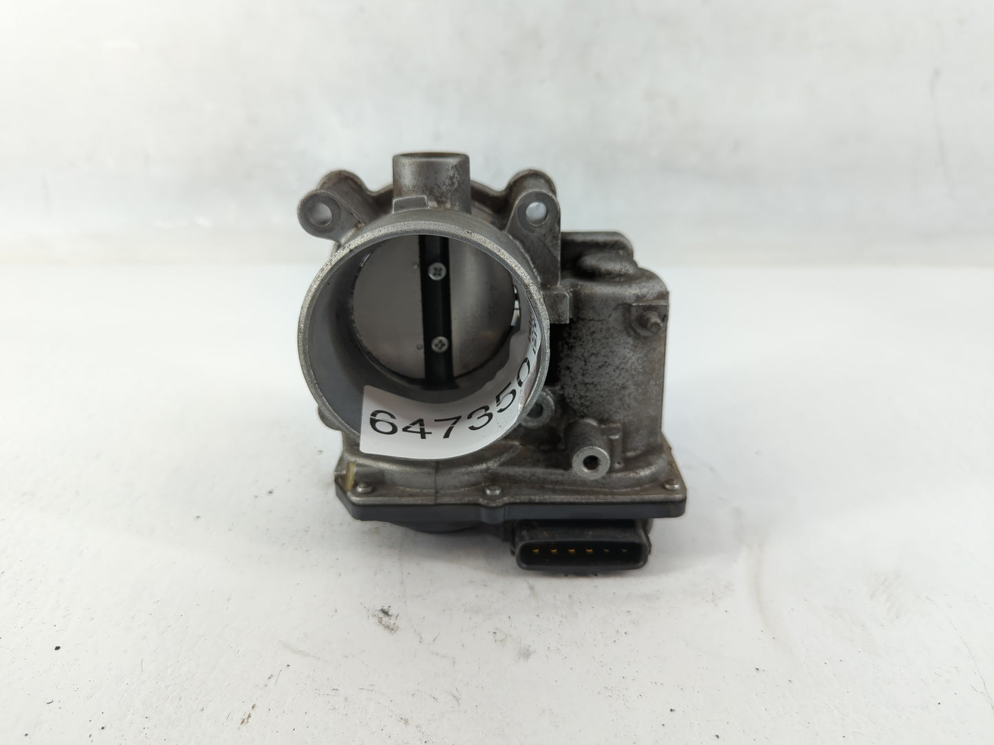 2012-2018 Mazda 3 Throttle Body P/N:1671 C1051 3Q06 152002Q27 Fits Fits 2012 2013 2014 2015 2016 2017 2018 OEM Used Auto Par