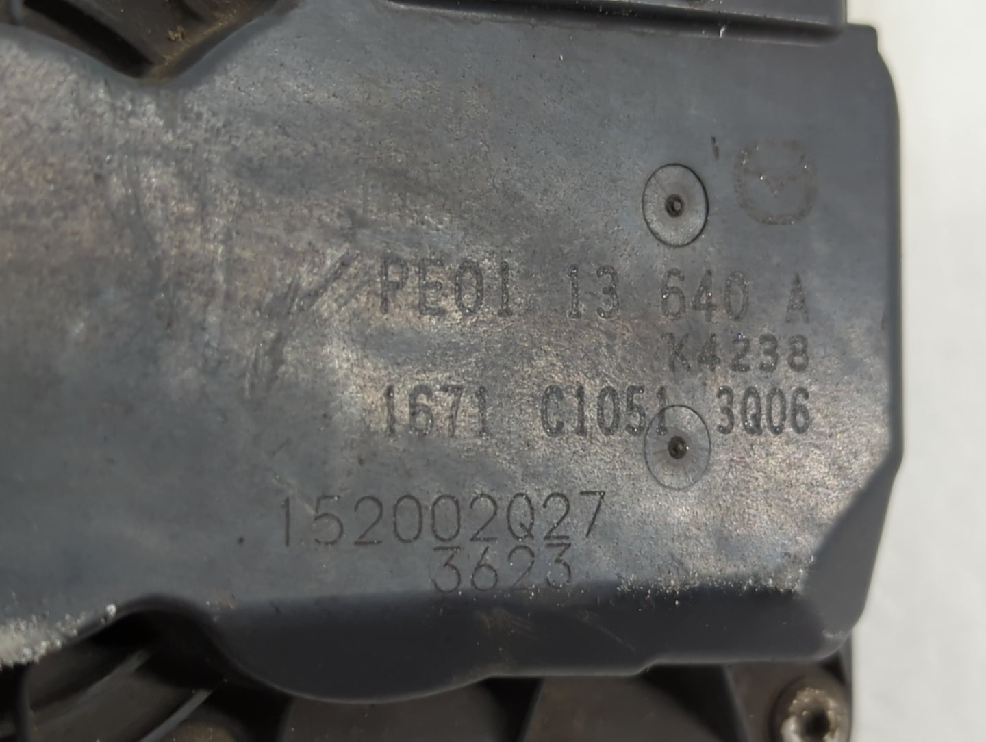 2012-2018 Mazda 3 Throttle Body P/N:1671 C1051 3Q06 152002Q27 Fits Fits 2012 2013 2014 2015 2016 2017 2018 OEM Used Auto Par