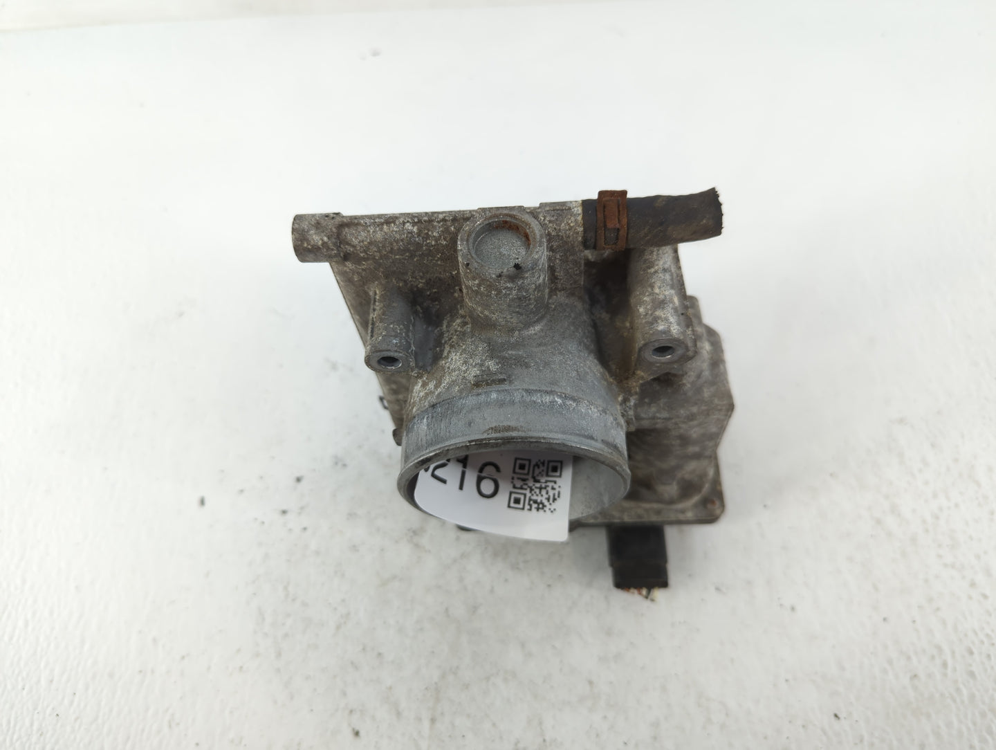 2006-2013 Mazda 3 Throttle Body P/N:L3G2 13 640 Fits Fits 2006 2007 2008 2009 2010 2011 2012 2013 OEM Used Auto Parts - Oemu