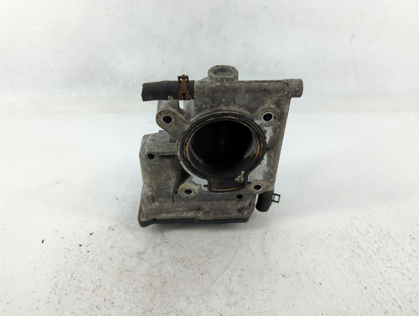2006-2013 Mazda 3 Throttle Body P/N:L3G2 13 640 Fits Fits 2006 2007 2008 2009 2010 2011 2012 2013 OEM Used Auto Parts - Oemu