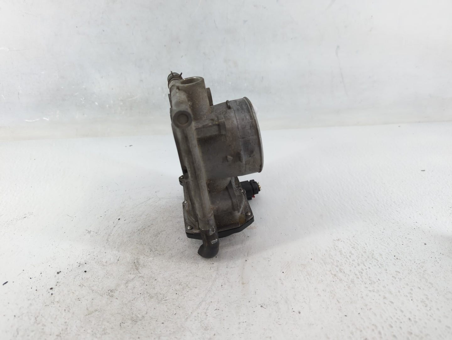 2006-2013 Mazda 3 Throttle Body P/N:125003648 K4238, L3R4 13 640 Fits Fits 2006 2007 2008 2009 2010 2011 2012 2013 OEM Used 