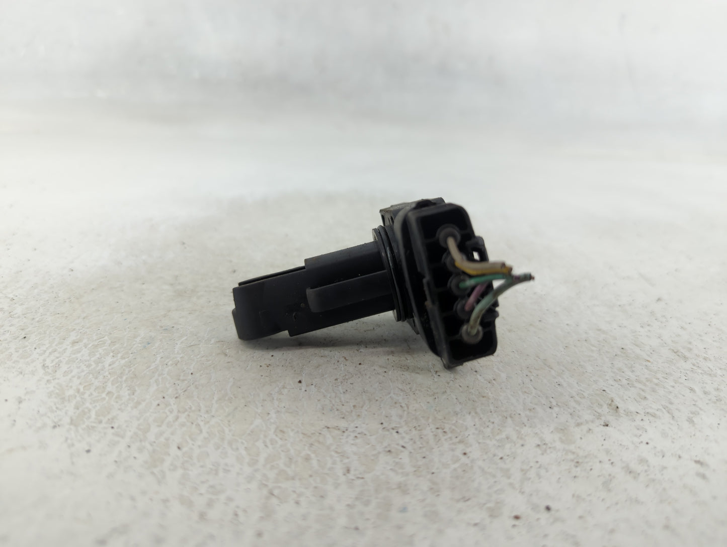 2004-2013 Mazda 3 Mass Air Flow Meter Maf - Oemusedautoparts1.com
