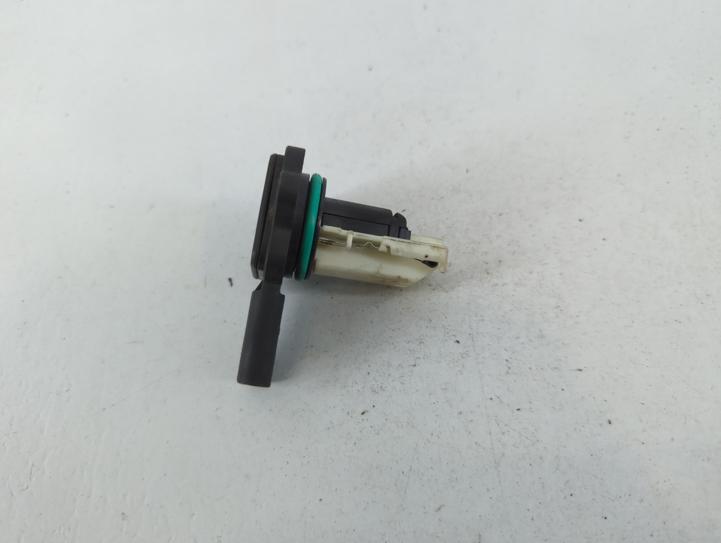 2004-2013 Mazda 3 Mass Air Flow Meter Maf - Oemusedautoparts1.com