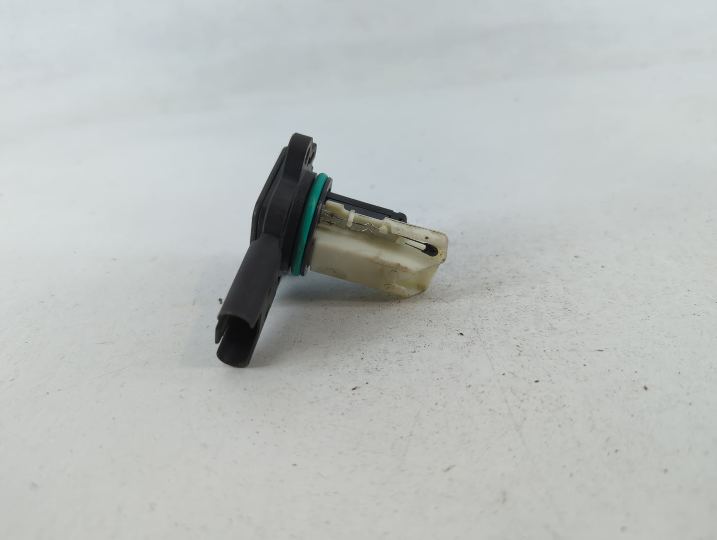 2004-2013 Mazda 3 Mass Air Flow Meter Maf - Oemusedautoparts1.com