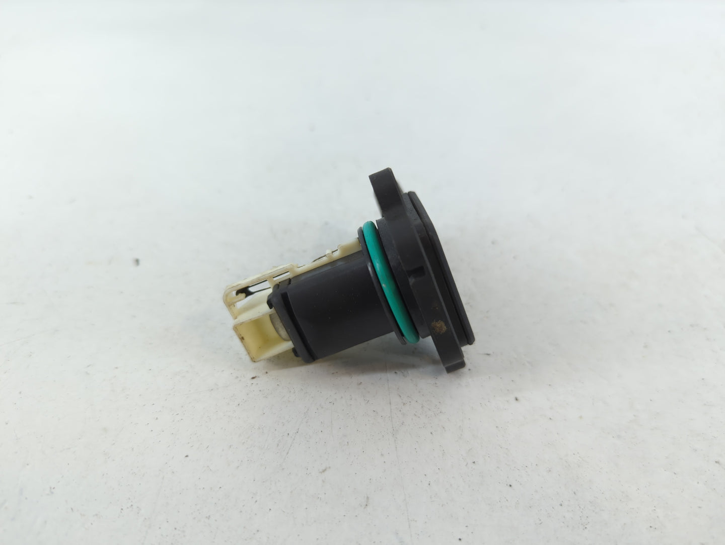 2004-2013 Mazda 3 Mass Air Flow Meter Maf - Oemusedautoparts1.com