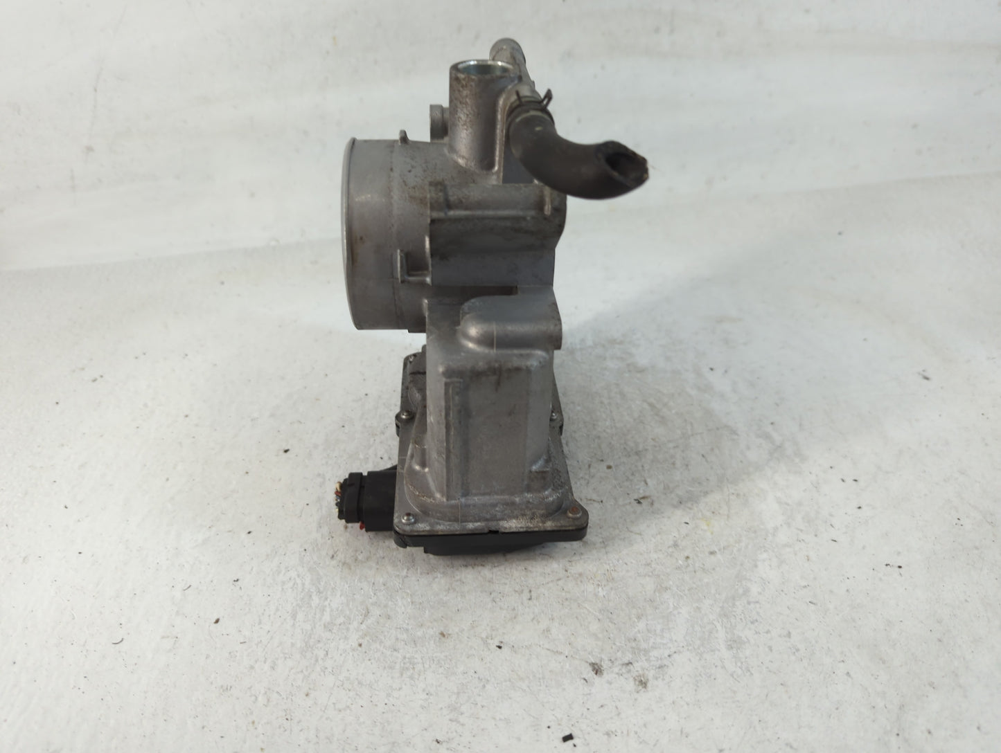 2006-2013 Mazda 3 Throttle Body P/N:1251 01 085 L3R4 13 640 Fits Fits 2006 2007 2008 2009 2010 2011 2012 2013 OEM Used Auto 