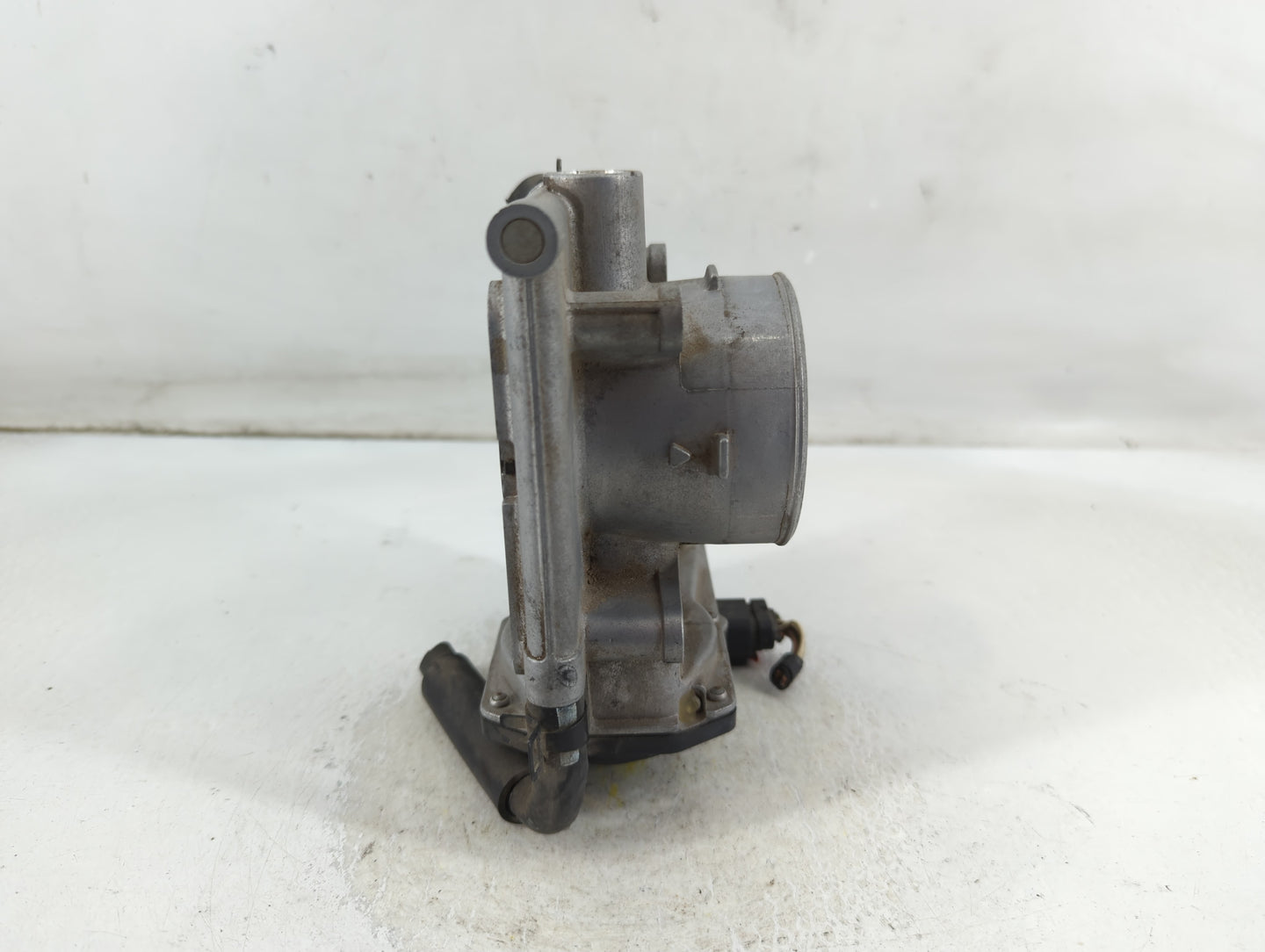 2006-2013 Mazda 3 Throttle Body P/N:K4238 L3R4 13 640 Fits Fits 2006 2007 2008 2009 2010 2011 2012 2013 OEM Used Auto Parts 