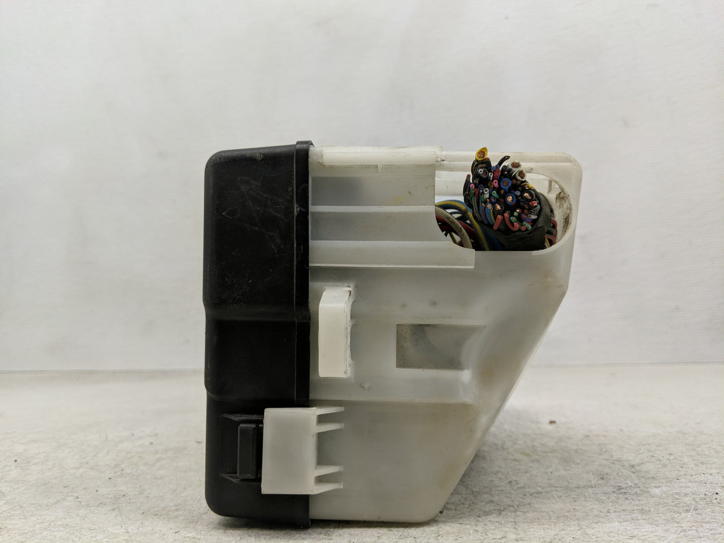 2012-2017 Mazda 5 Fusebox Fuse Box Panel Relay Module P/N:C513-6676Y Fits Fits 2012 2013 2014 2015 2016 2017 OEM Used Auto P