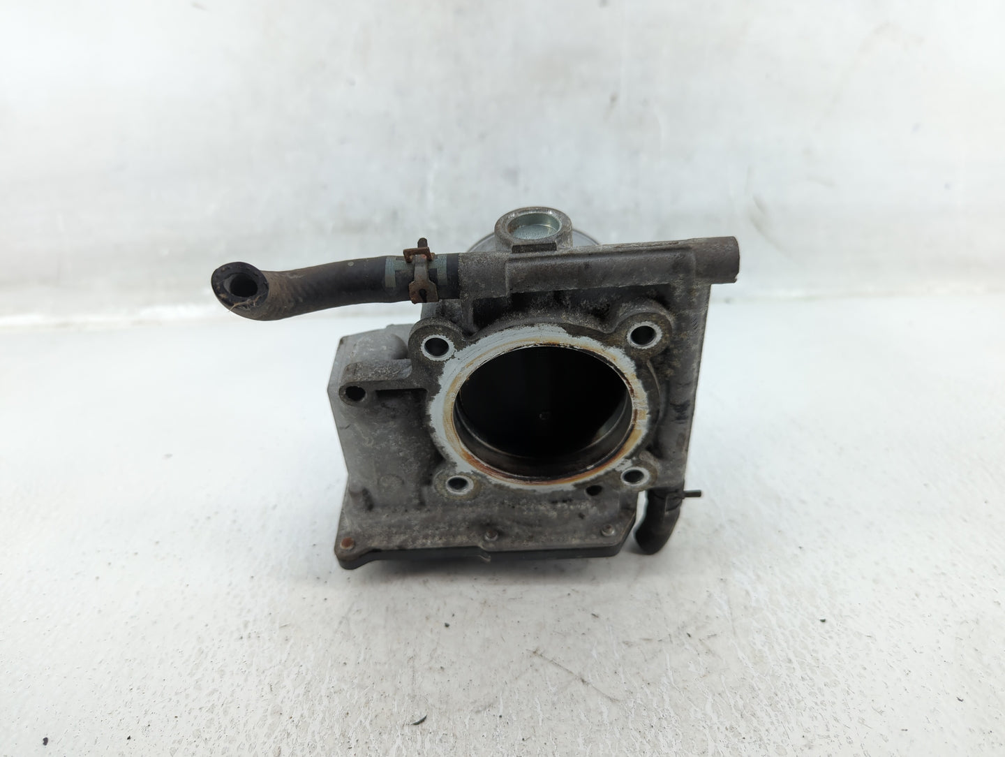 2012-2017 Mazda 5 Throttle Body P/N:L502 13 640 B 9B4G-9F991-A Fits Fits 2009 2010 2011 2012 2013 2014 2015 2016 2017 OEM Us