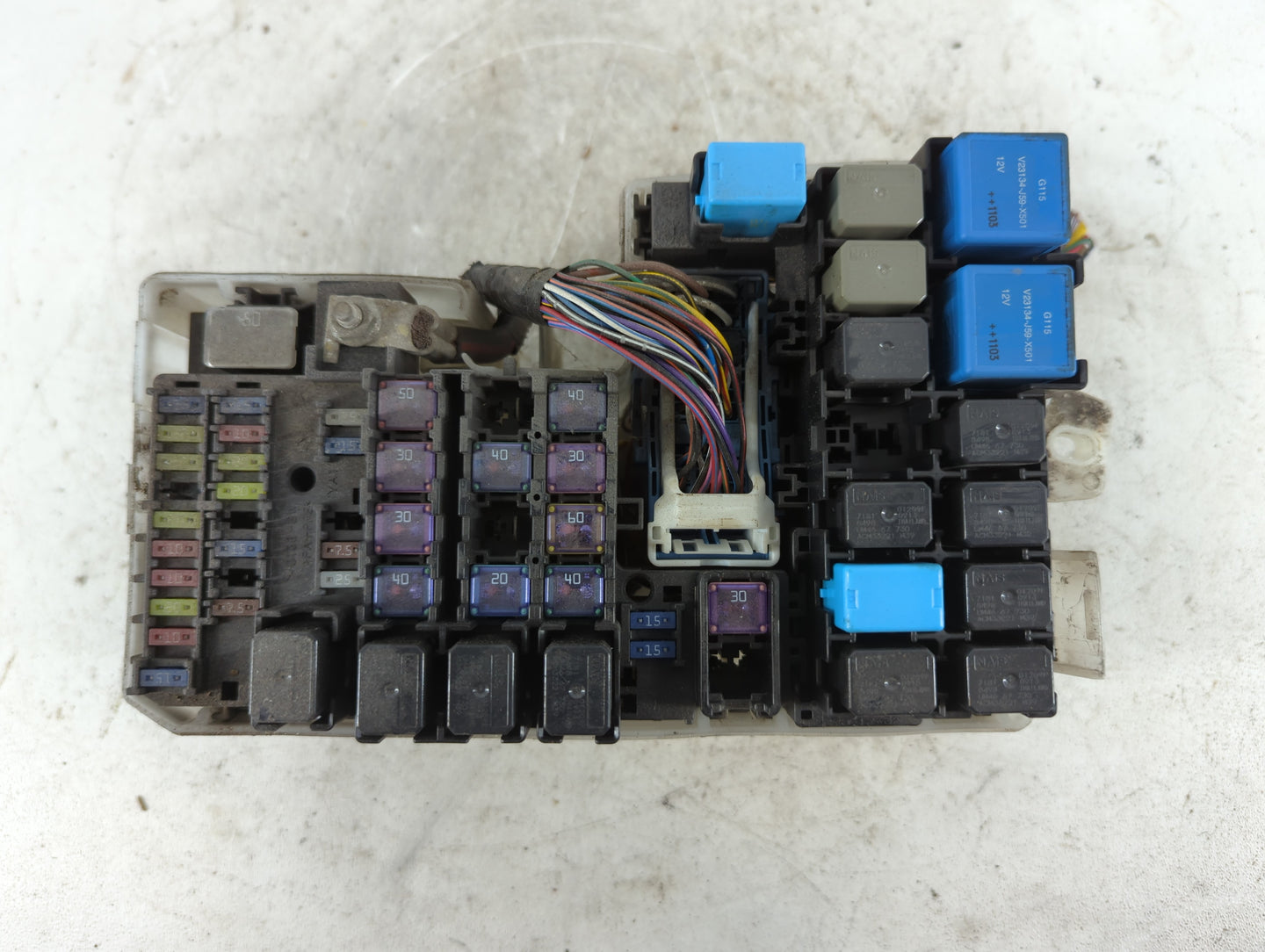 2012-2017 Mazda 5 Fusebox Fuse Box Panel Relay Module P/N:K7005 C513-6676Y Fits Fits 2012 2013 2014 2015 2016 2017 OEM Used 