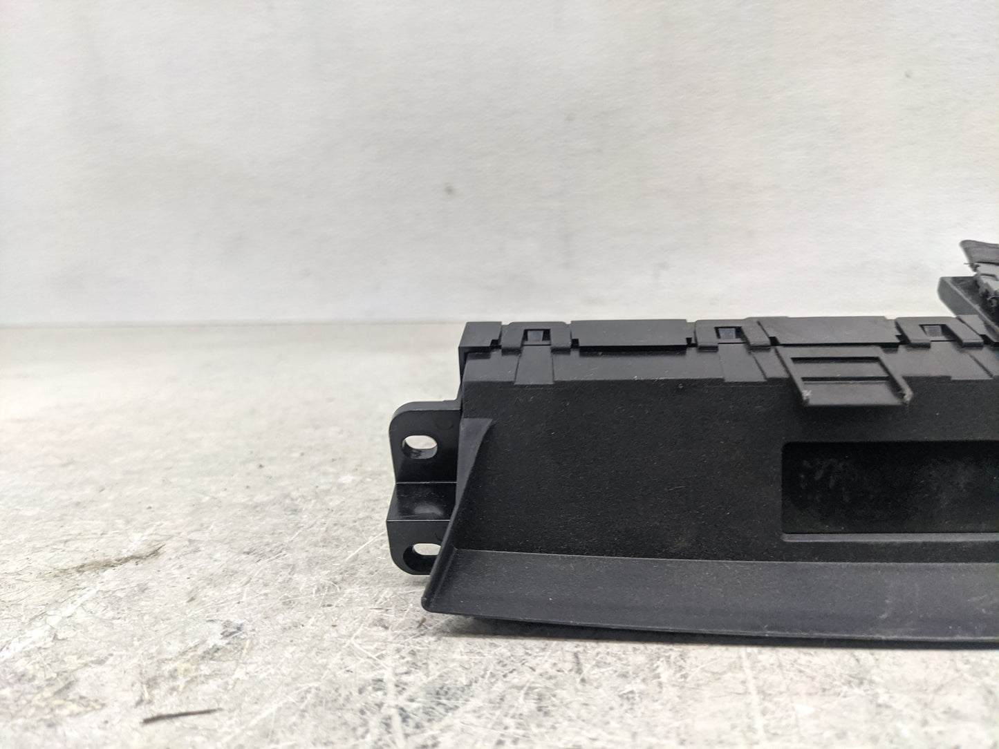 2009-2013 Mazda 6 Radio AM FM Cd Player Receiver Replacement P/N:GAA9611J0 Fits Fits 2009 2010 2011 2012 2013 OEM Used Auto 