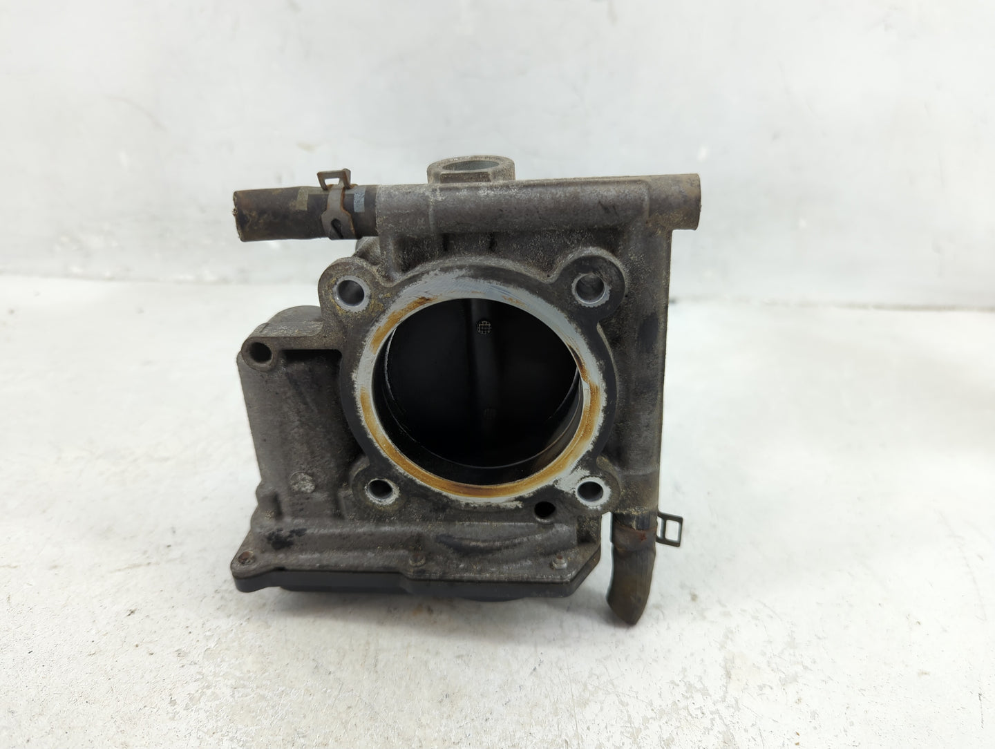 2009-2013 Mazda 6 Throttle Body P/N:L502 13 640 B 9B4G-9F991-A Fits Fits 2009 2010 2011 2012 2013 2014 2015 2016 2017 OEM Us