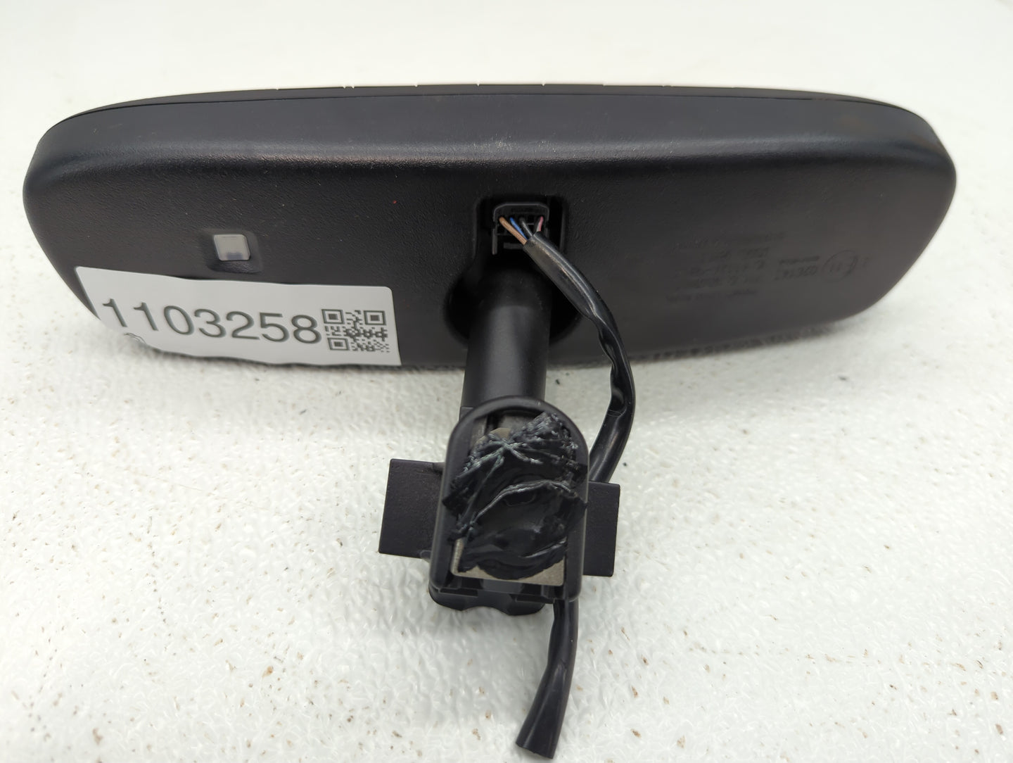 2007-2012 Mazda Cx-7 Interior Rear View Mirror Replacement OEM P/N:E11026143 Fits OEM Used Auto Parts - Oemusedautoparts1.co