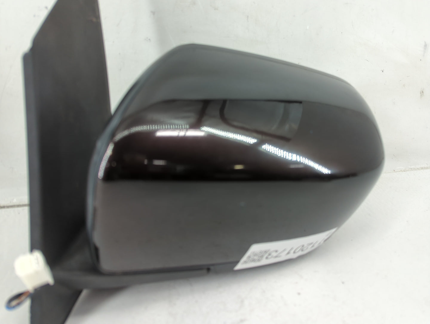 2010-2012 Mazda Cx-7 Driver Side View Mirror - Left Door Mirror OEM Used - Oemusedautoparts1.com