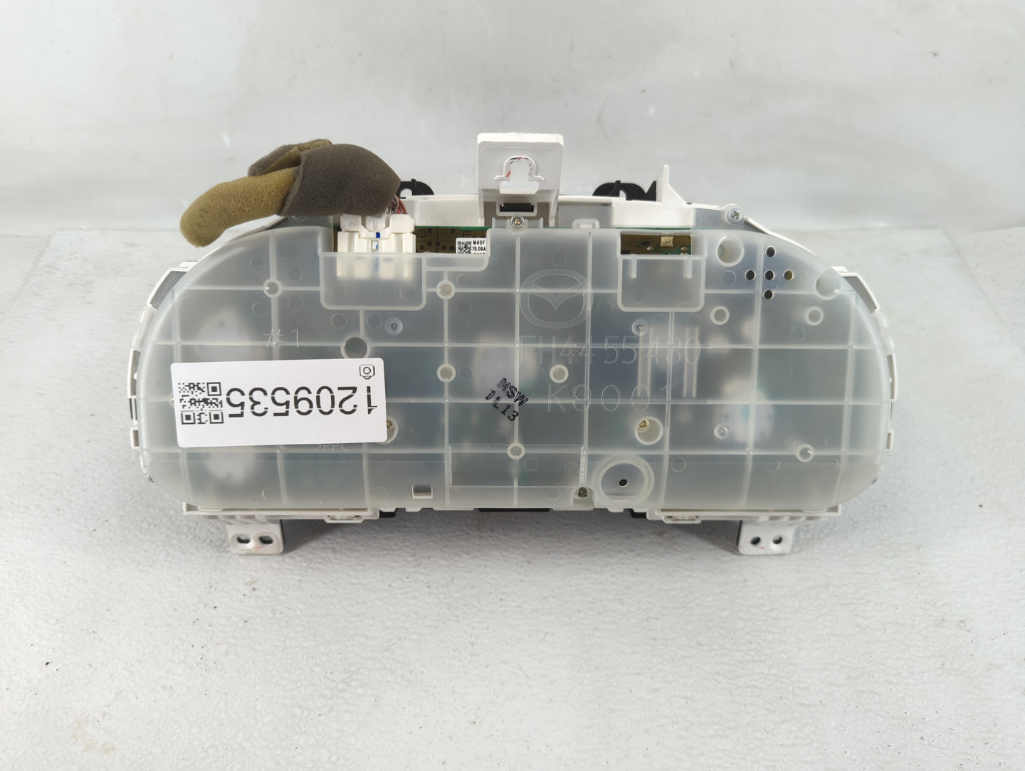 2011-2012 Mazda Cx-7 Instrument Cluster Speedometer Gauges P/N:JAEH44G Fits Fits 2011 2012 OEM Used Auto Parts - Oemusedauto