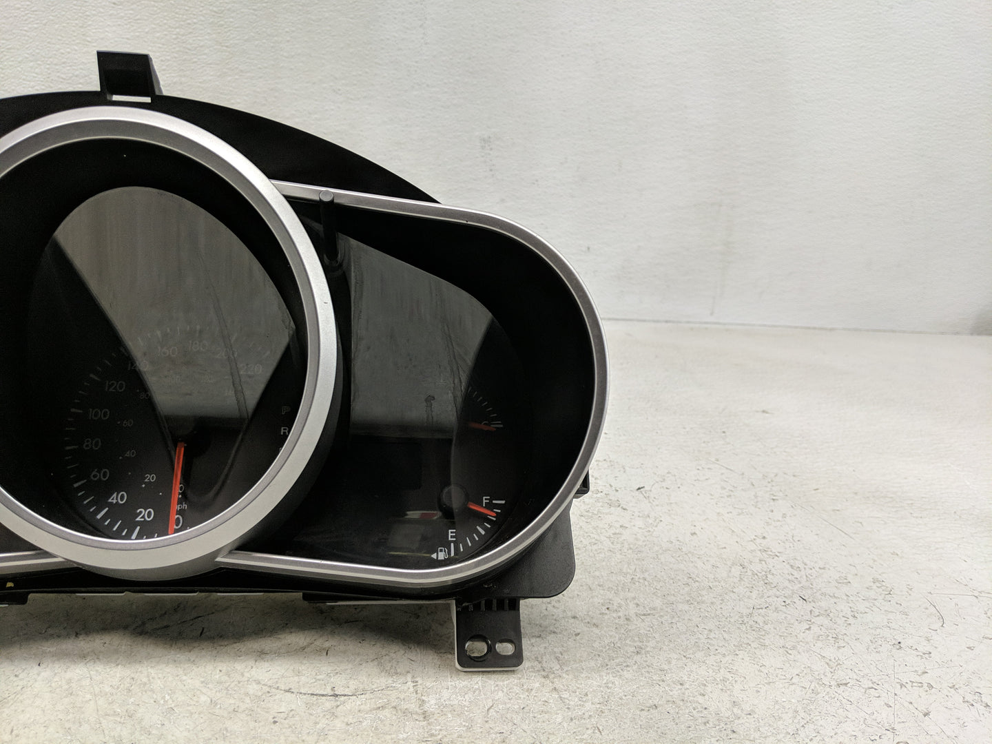 2011-2012 Mazda Cx-7 Instrument Cluster Speedometer Gauges Fits Fits 2011 2012 OEM Used Auto Parts - Oemusedautoparts1.com