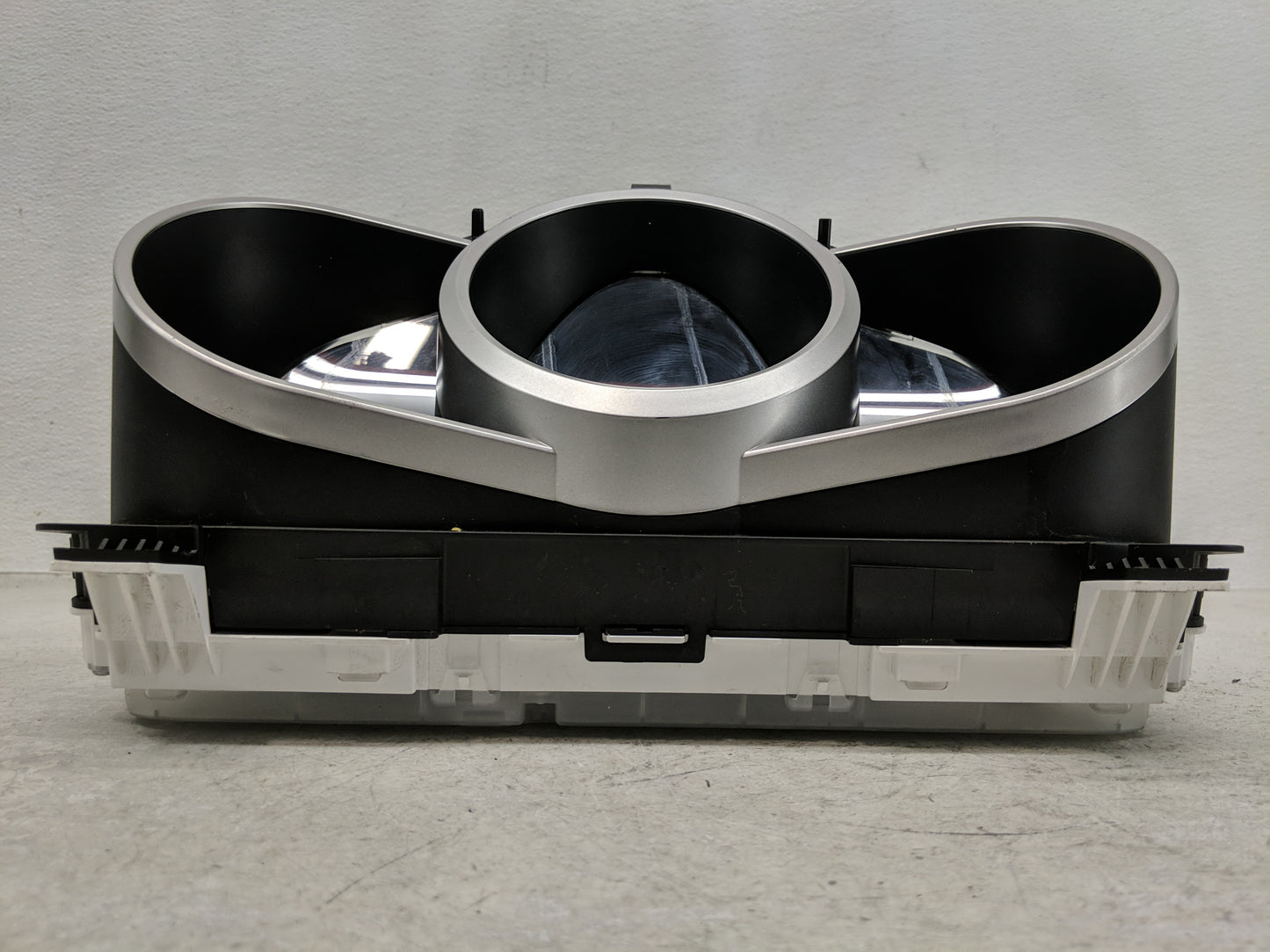 2011-2012 Mazda Cx-7 Instrument Cluster Speedometer Gauges Fits Fits 2011 2012 OEM Used Auto Parts - Oemusedautoparts1.com