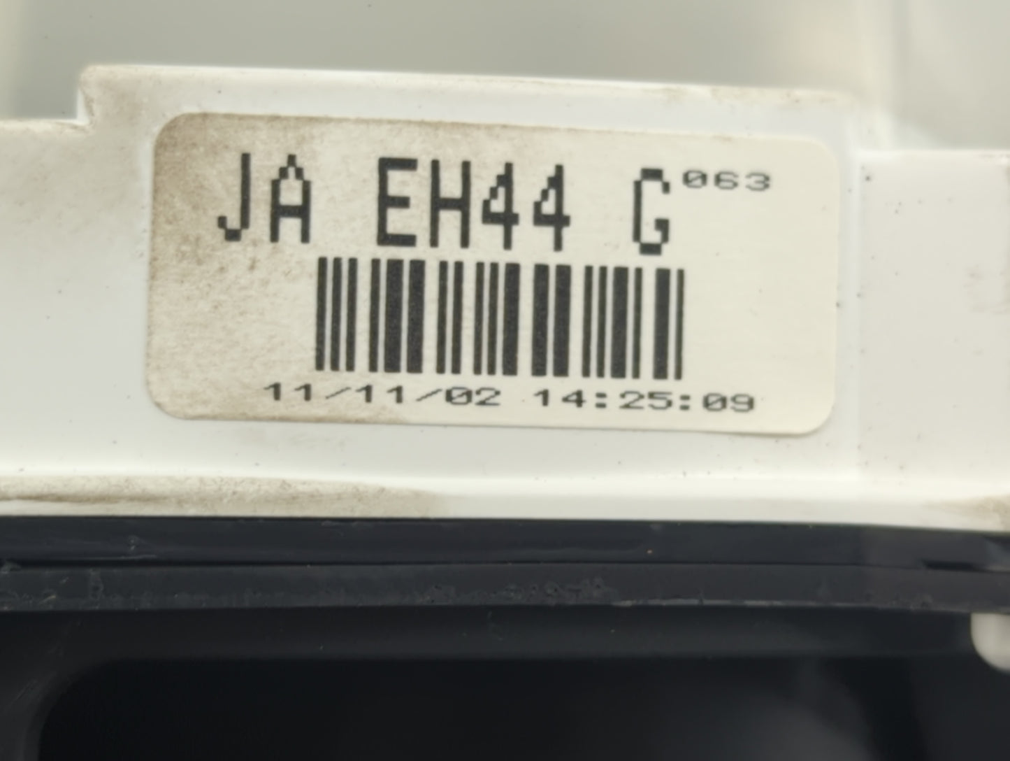 2011-2012 Mazda Cx-7 Instrument Cluster Speedometer Gauges P/N:JAEH44G Fits Fits 2011 2012 OEM Used Auto Parts - Oemusedauto