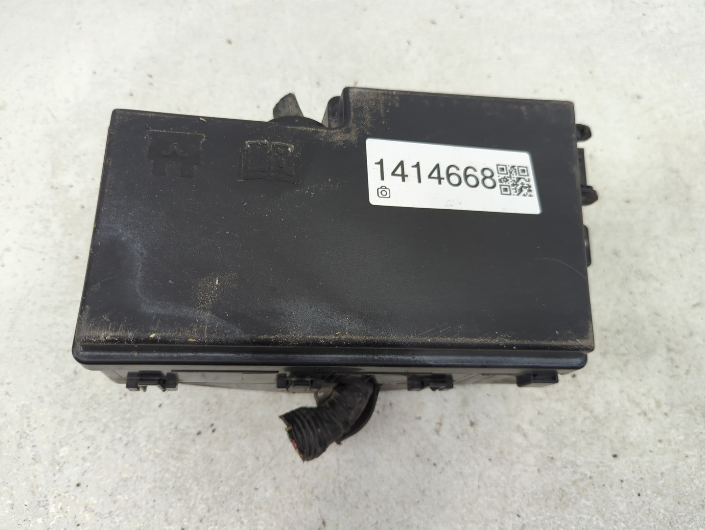 2010-2012 Mazda Cx-7 Fusebox Fuse Box Panel Relay Module P/N:EH44-66761B Fits Fits 2010 2011 2012 OEM Used Auto Parts - Oemu