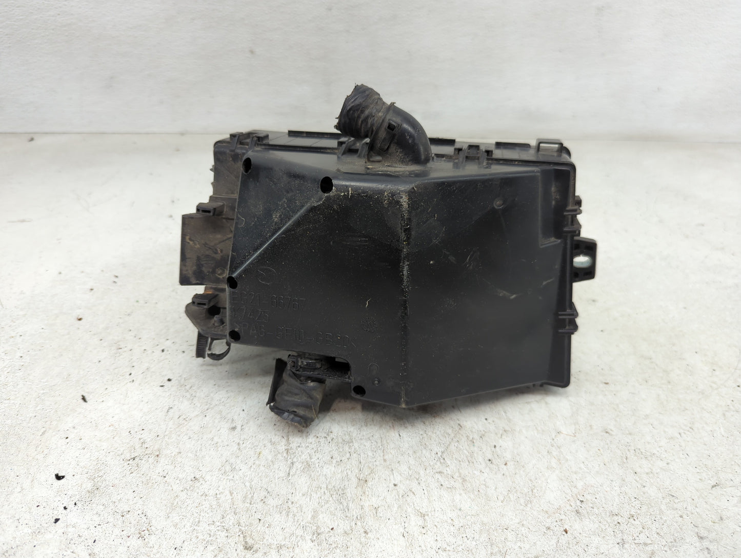 2010-2012 Mazda Cx-7 Fusebox Fuse Box Panel Relay Module P/N:EH44-66761B Fits Fits 2010 2011 2012 OEM Used Auto Parts - Oemu
