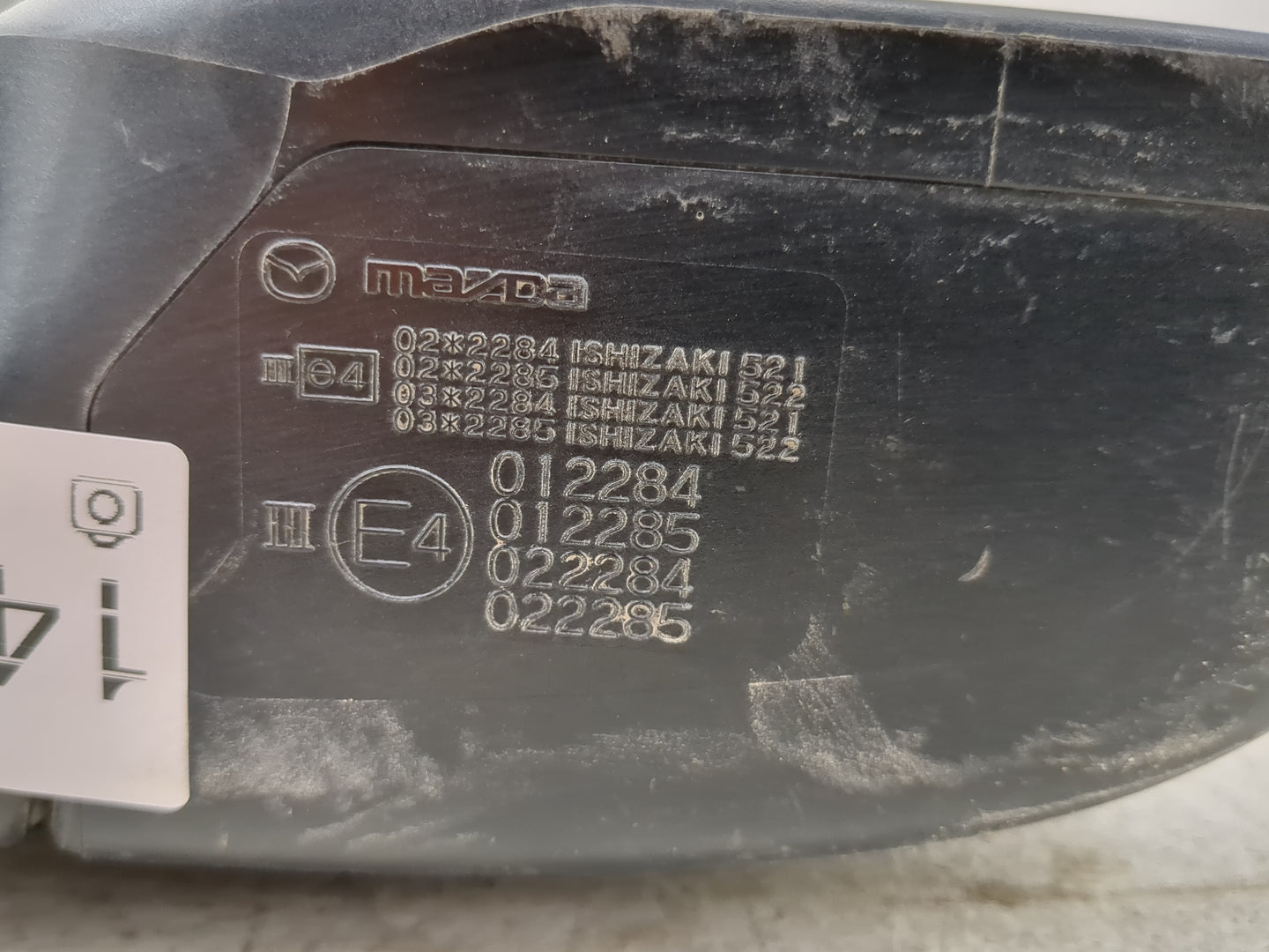 2010-2012 Mazda Cx-7 Passenger Right Side View Manual Door Mirror Black - Oemusedautoparts1.com
