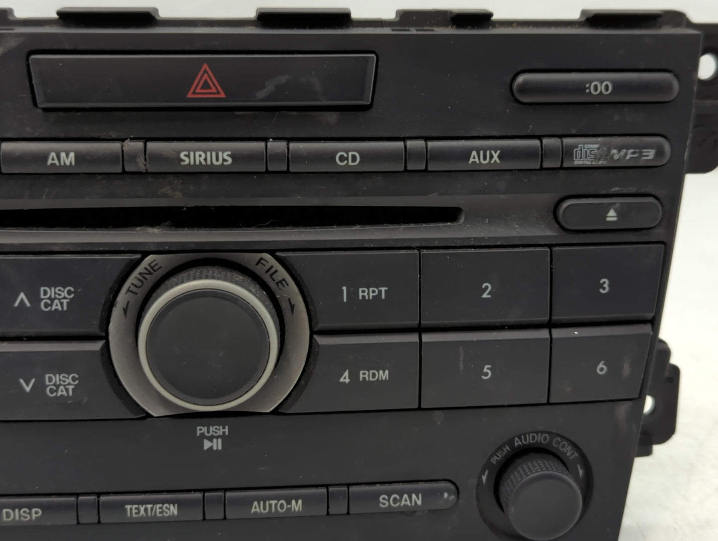 2011-2012 Mazda Cx-7 Radio AM FM Cd Player Receiver Replacement P/N:EH48 66 AR0 Fits Fits 2011 2012 OEM Used Auto Parts - Oe