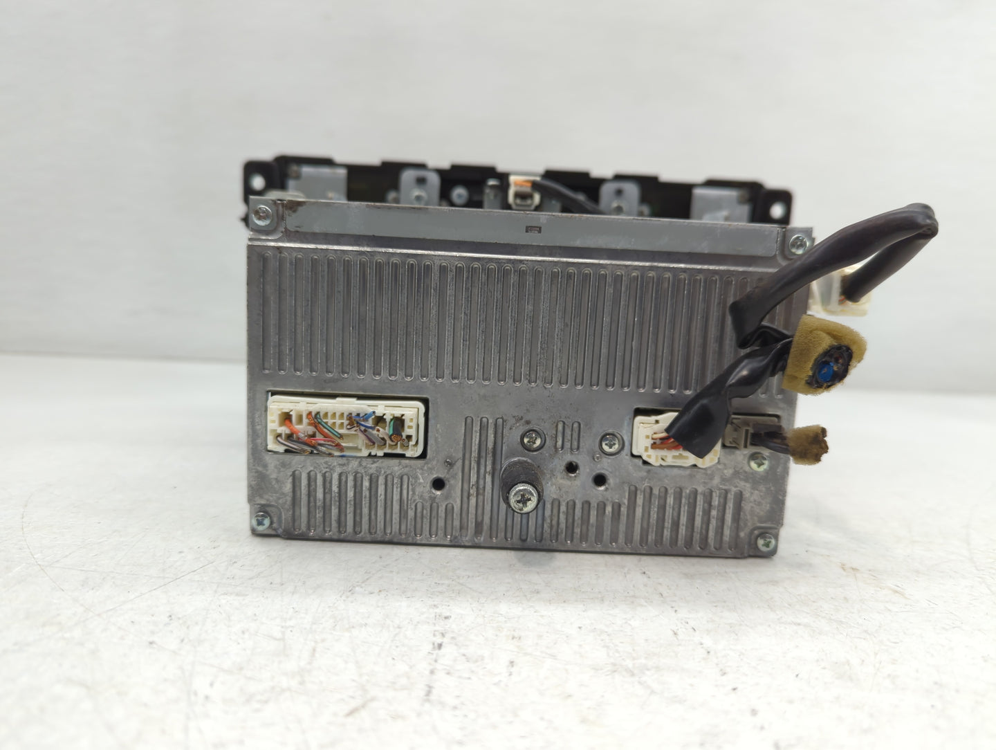 2011-2012 Mazda Cx-7 Radio AM FM Cd Player Receiver Replacement P/N:EH48 66 AR0 Fits Fits 2011 2012 OEM Used Auto Parts - Oe