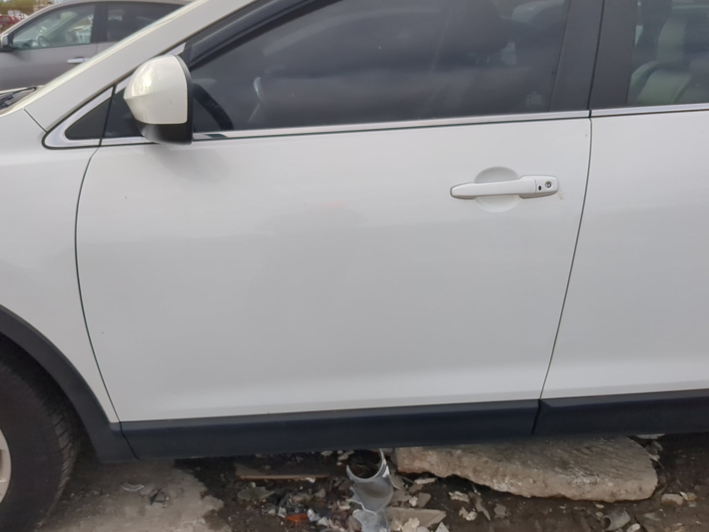 2007-2015 Mazda Cx-9 Driver Front Door Oem - Oemusedautoparts1.com